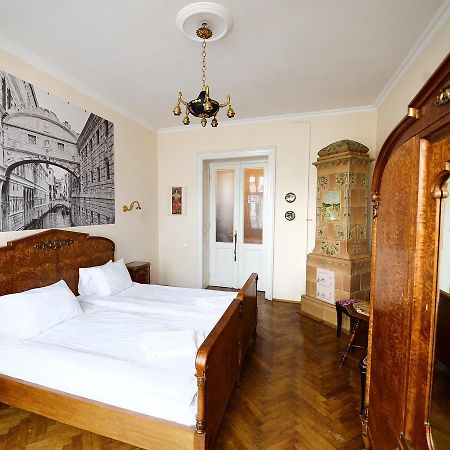 The Historical Family Nest In City Centre Львів Екстер'єр фото