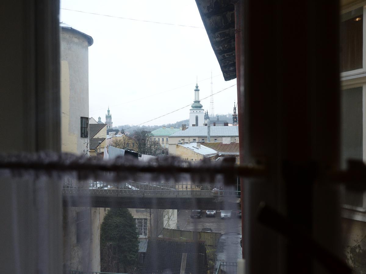 The Historical Family Nest In City Centre Львів Екстер'єр фото